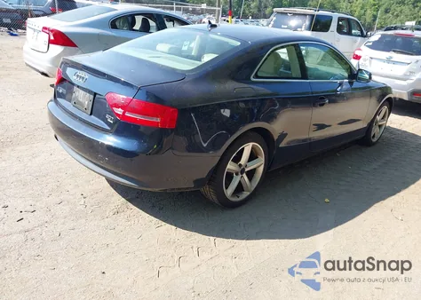 2010 Audi A5 2.0T Premium z USA, uszkodzony, nr VIN WAULFAFR8AA013451